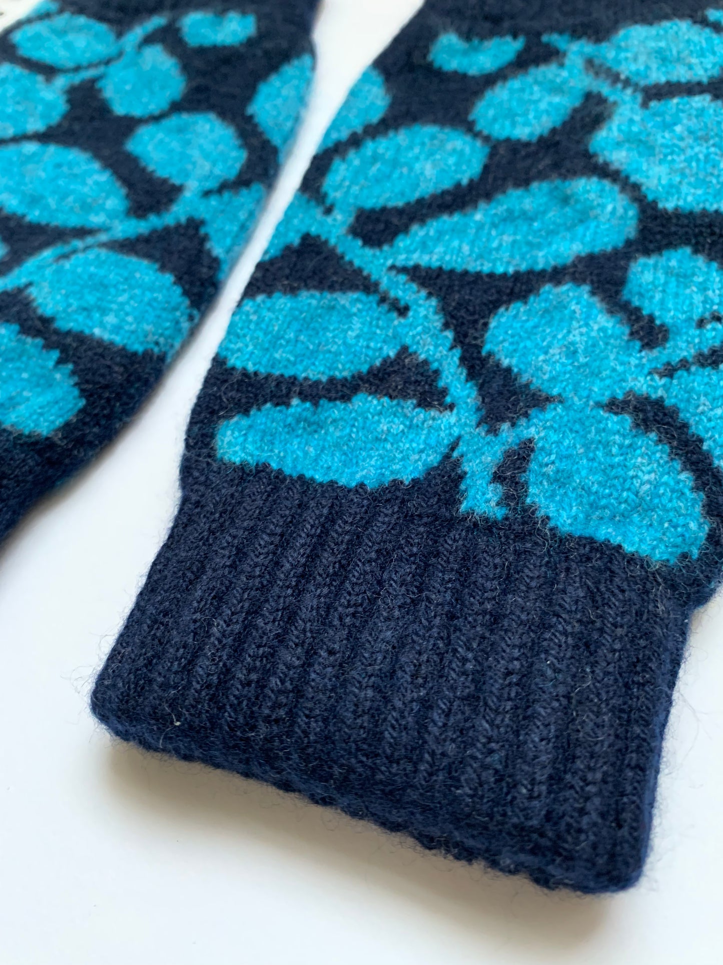 Dapple Fingerless Mittens