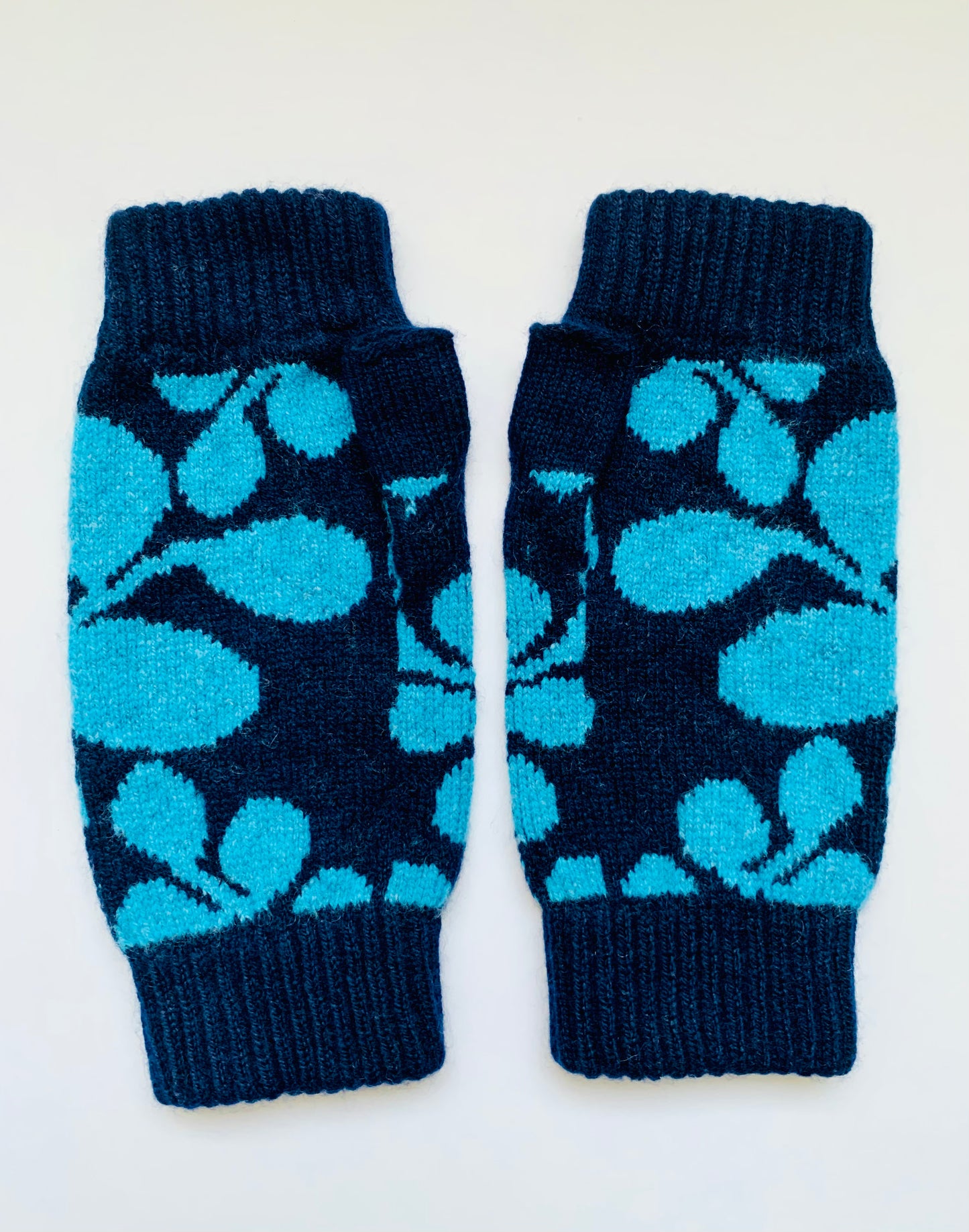 Dapple Fingerless Mittens
