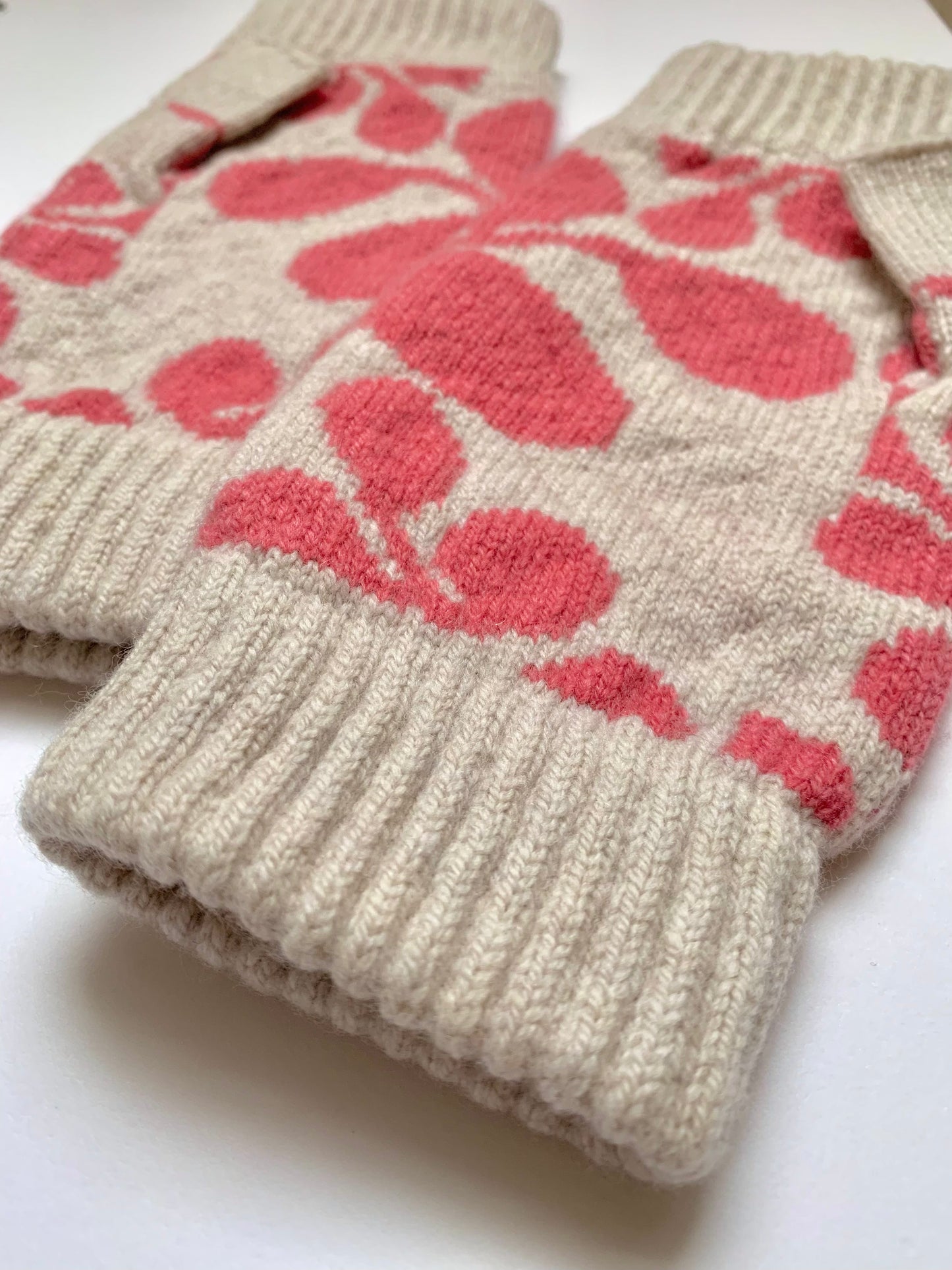 Dapple Fingerless Mittens